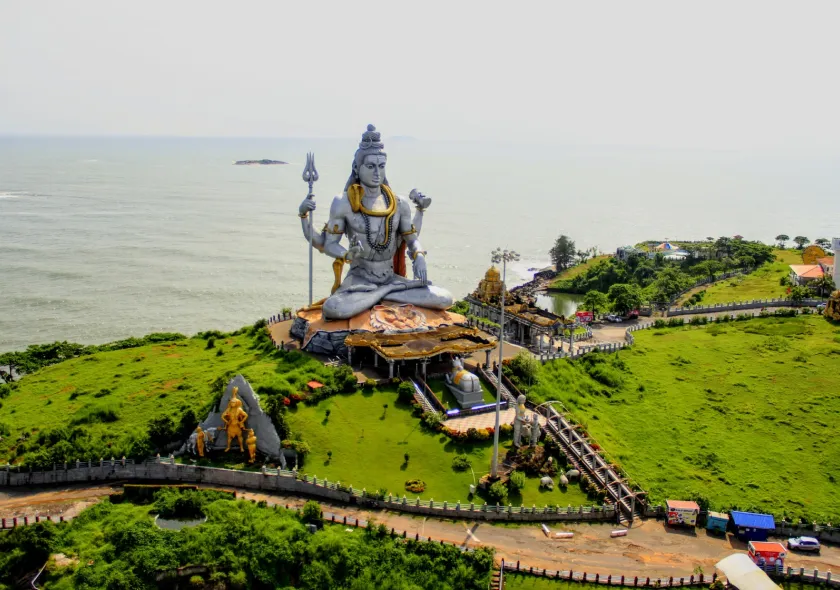 Hampi Gokarna Murudeshwar Tour